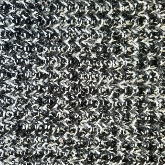 Urban Heritage long black, white and grey sweater with pockets - Picture 2 of 4